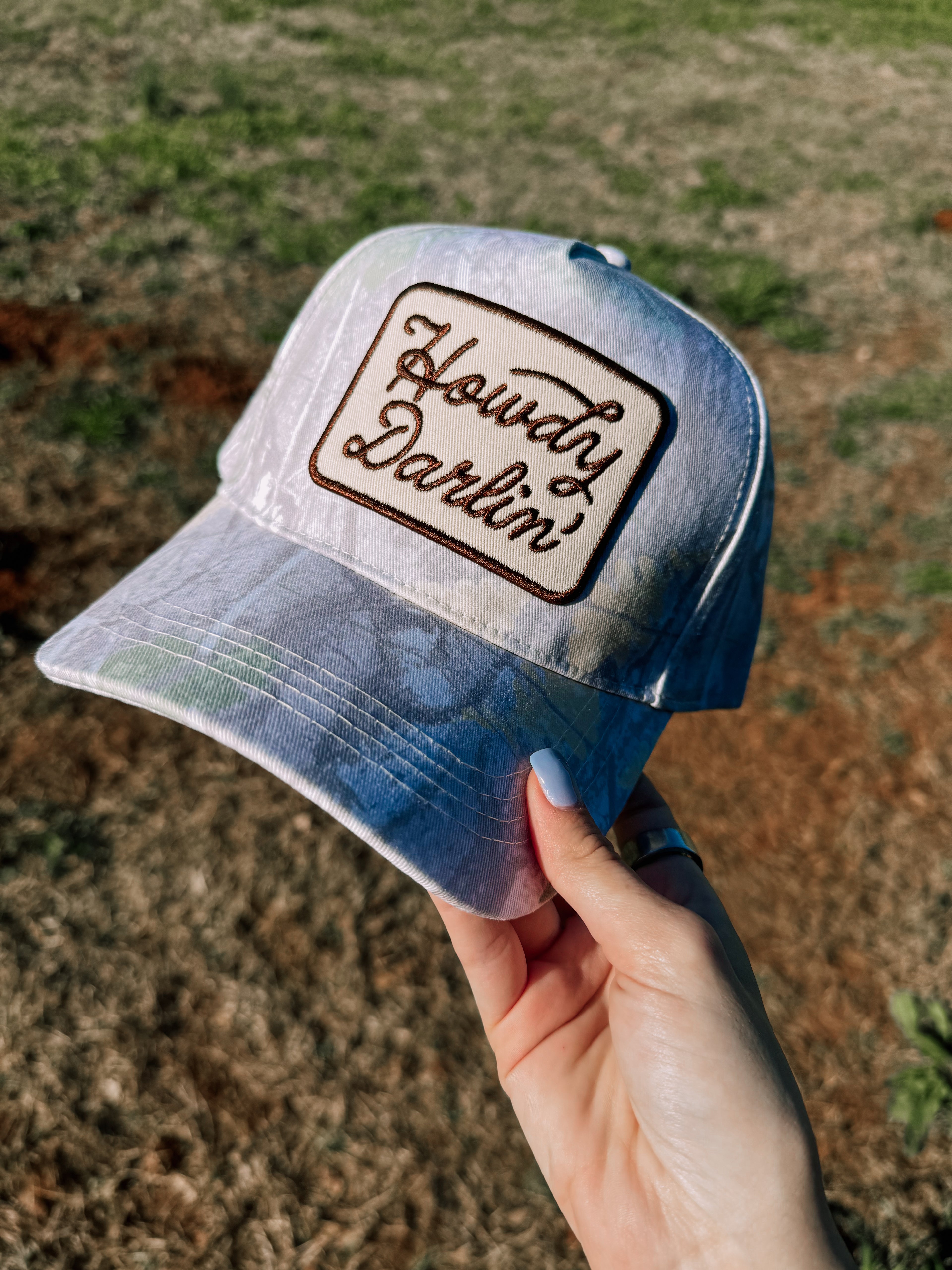 Howdy darlin camo cap