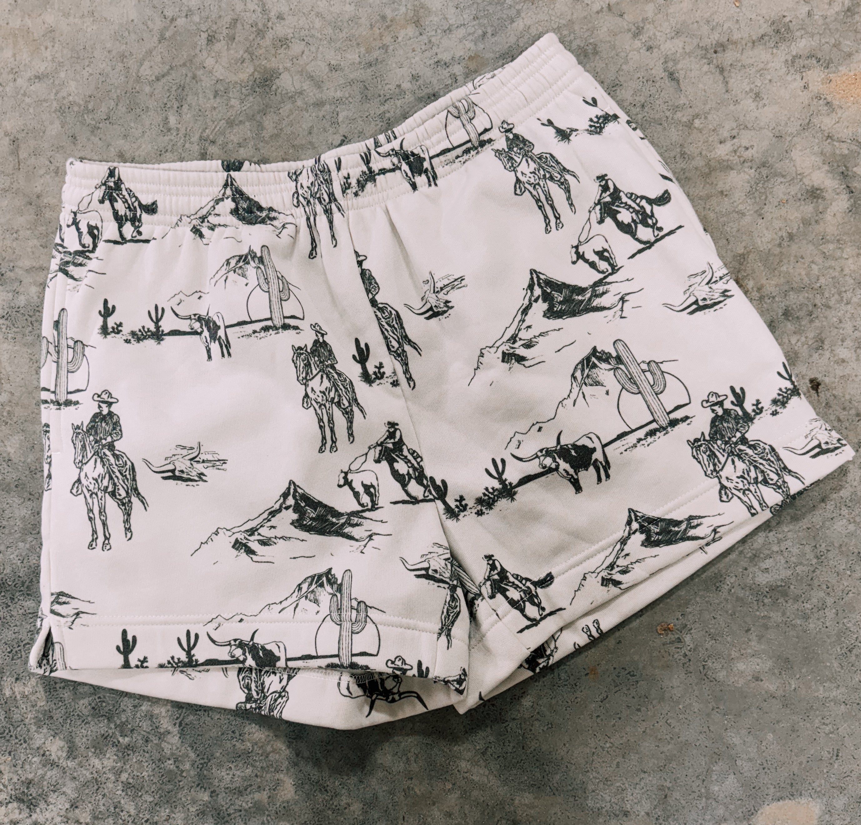 Western sand shorts
