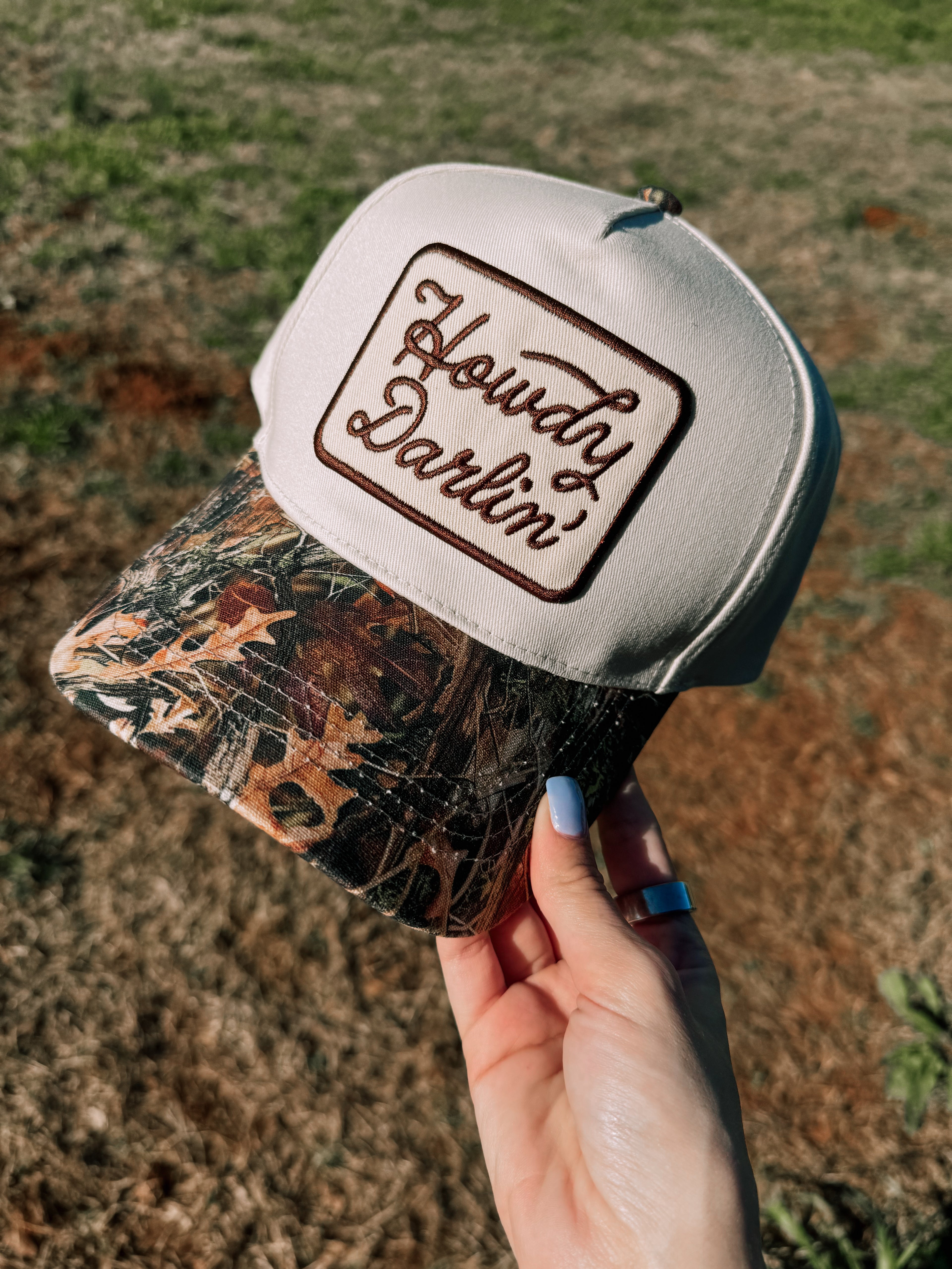 Howdy darlin camo cap