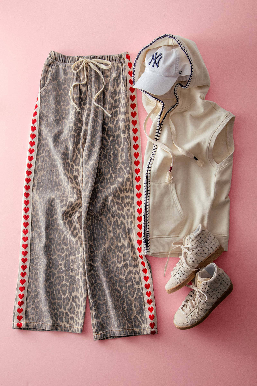 Leopard Print Heart Side Stripe Sweatpants
