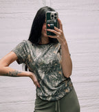 dark camo cropped tee