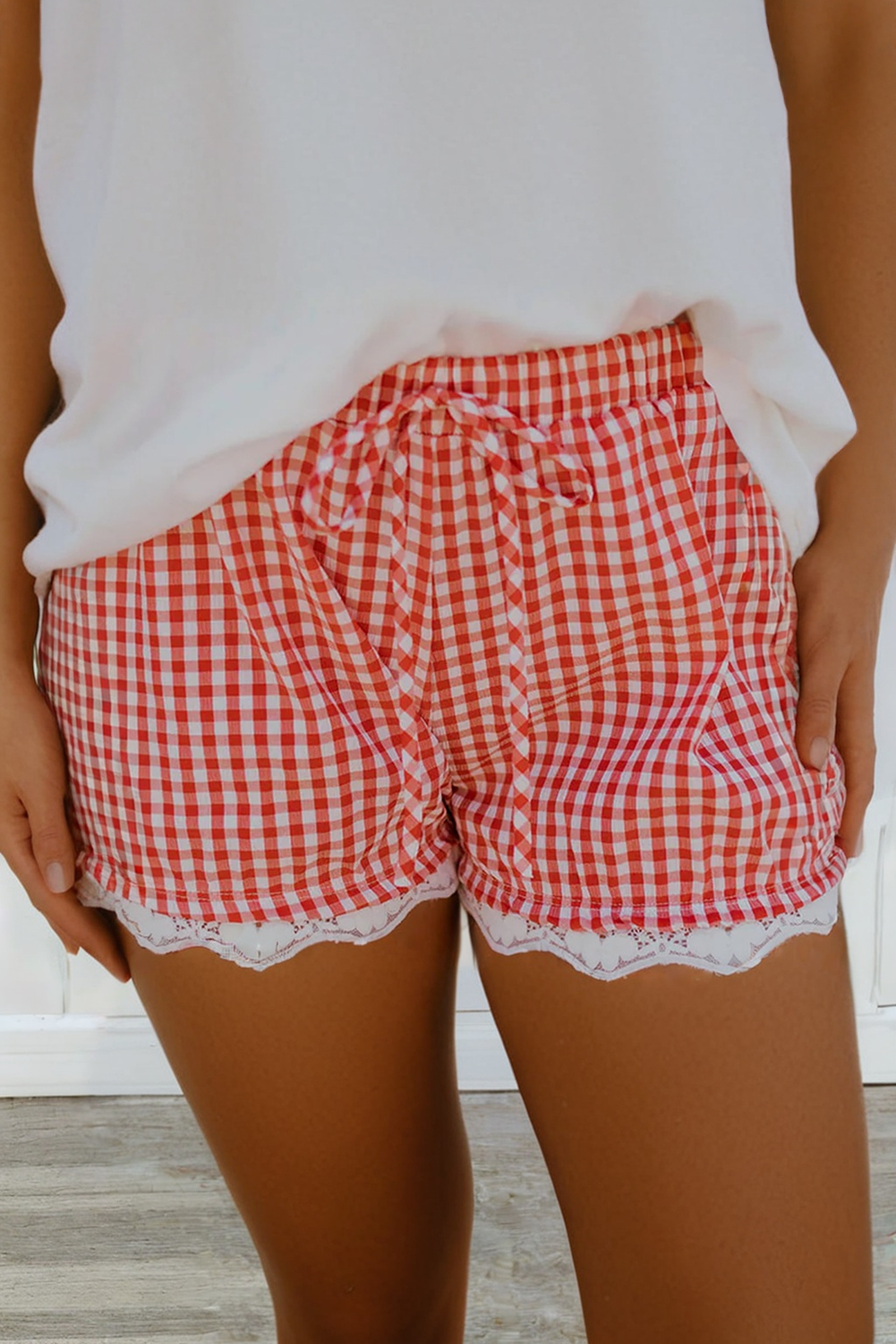 Gingham Plaid Tie Lace Patchwork Hem Shorts